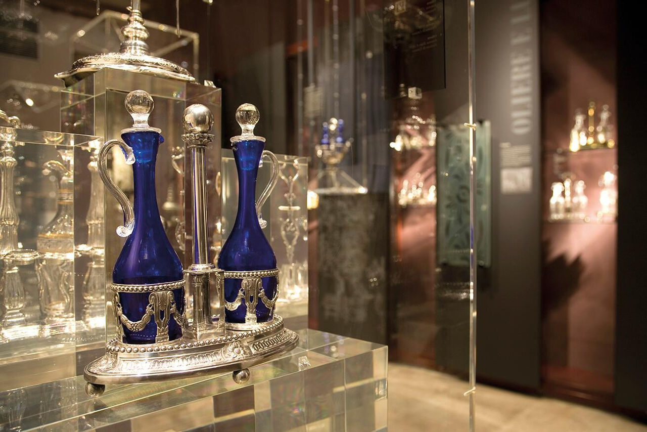 Sala collezione con oggetti storici del Museo dell Olivo Carli.