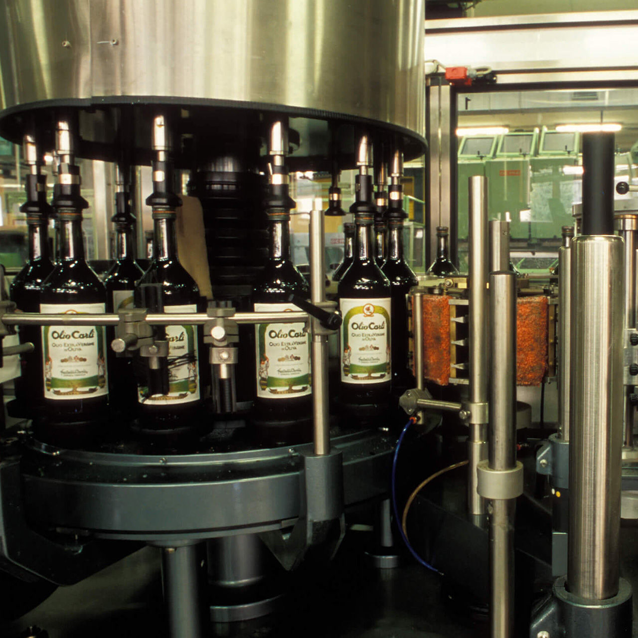 Linea Imbottigliamento Olio Extra di Oliva Carli- Archivio