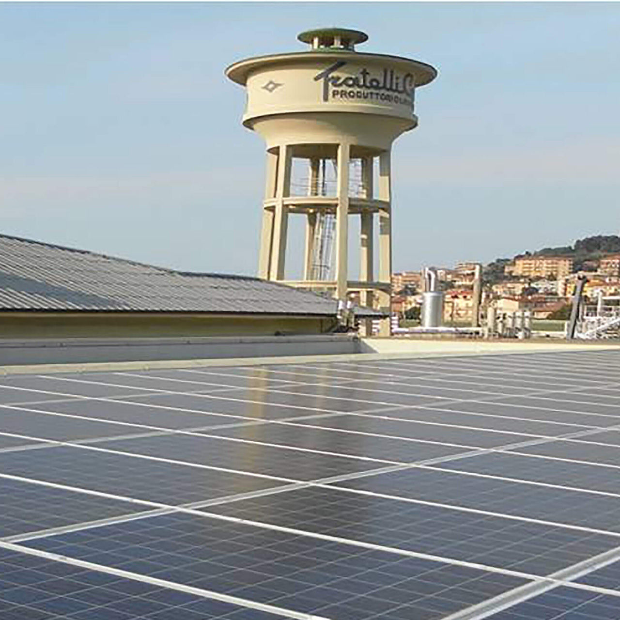 Vista pannelli fotovoltaici sede Fratelli Carli