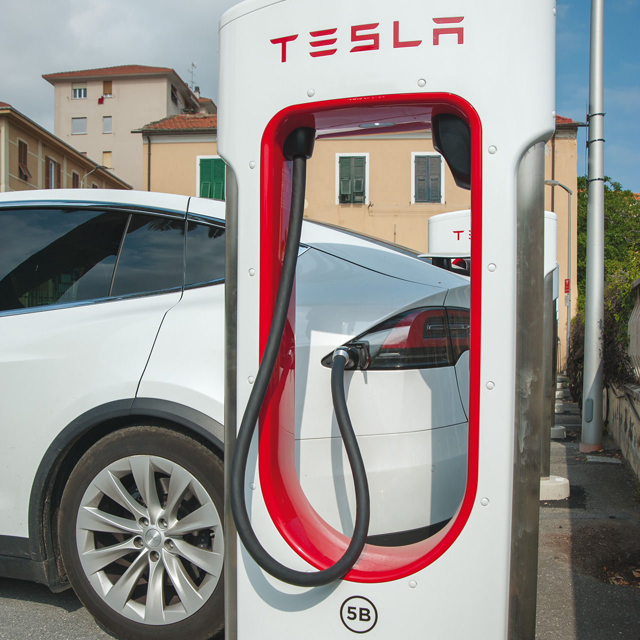 Colonna di ricarica per vetture Tesla