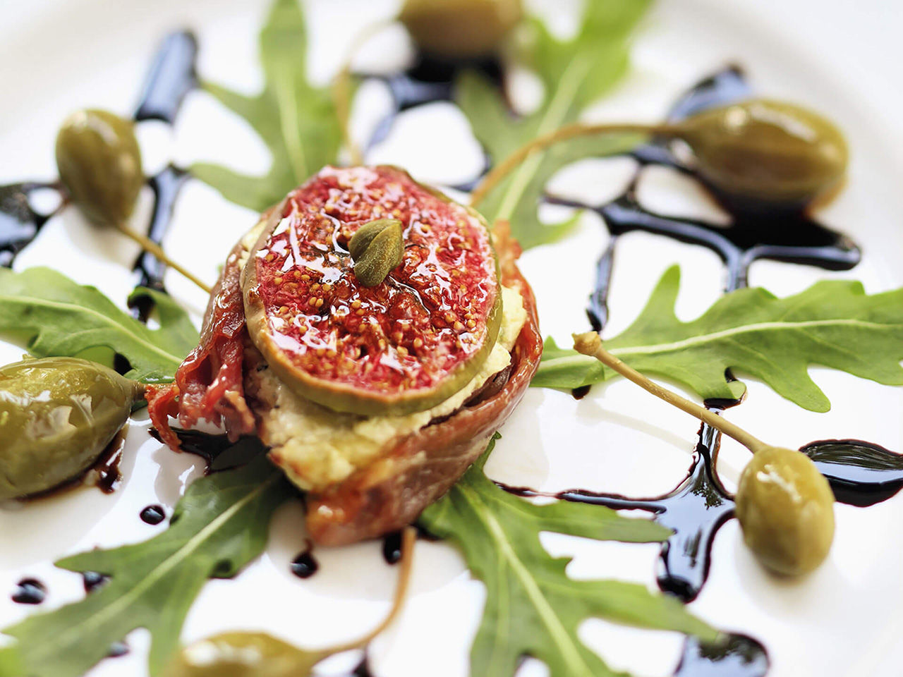Fichi, rucola, capperi e Aceto Balsamico Tradizionale Fratelli Carli