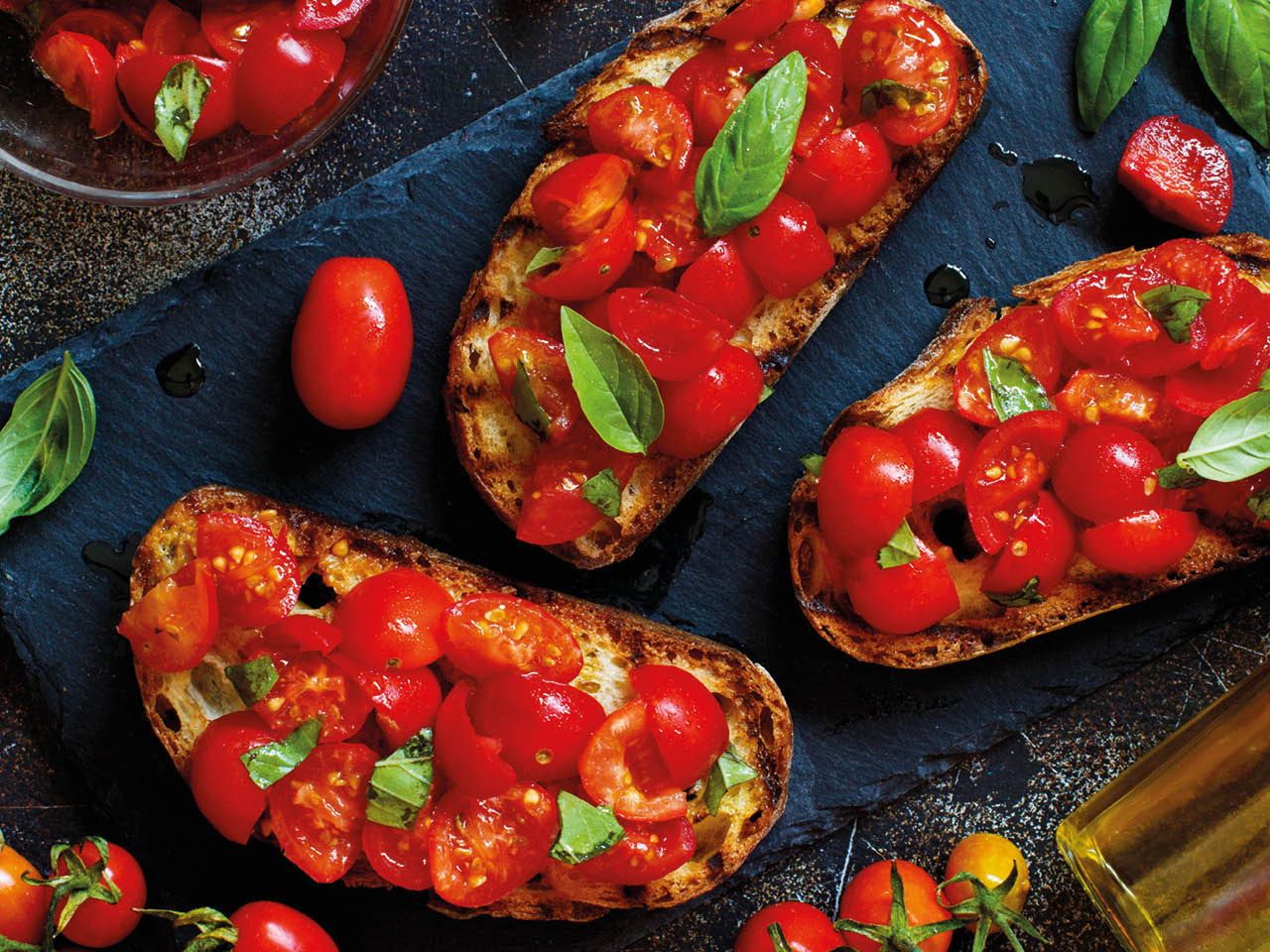 Bruschetta con Pomodorini e Basilico