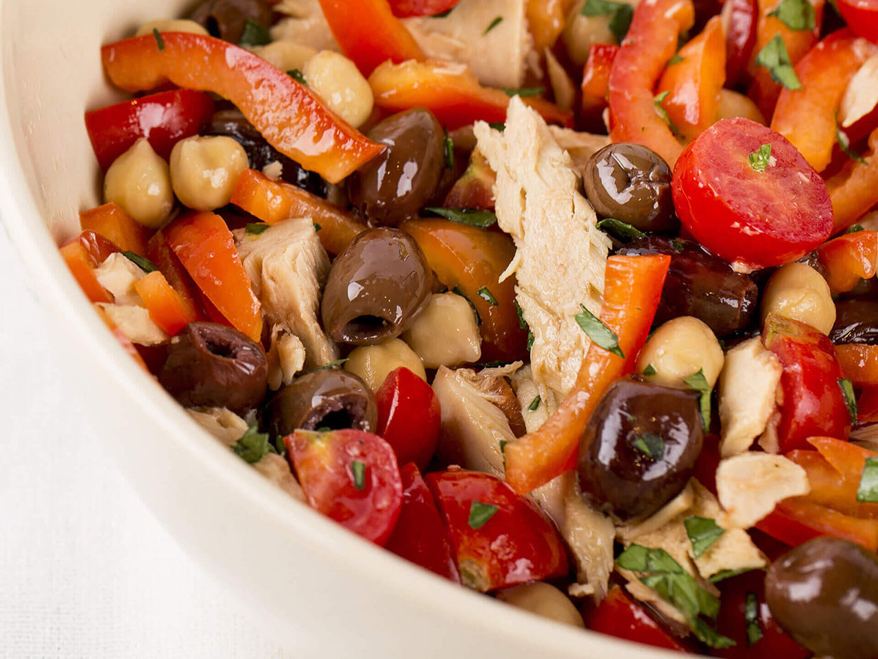 Insalata mista con Olive snocciolate  Fratelli Carli