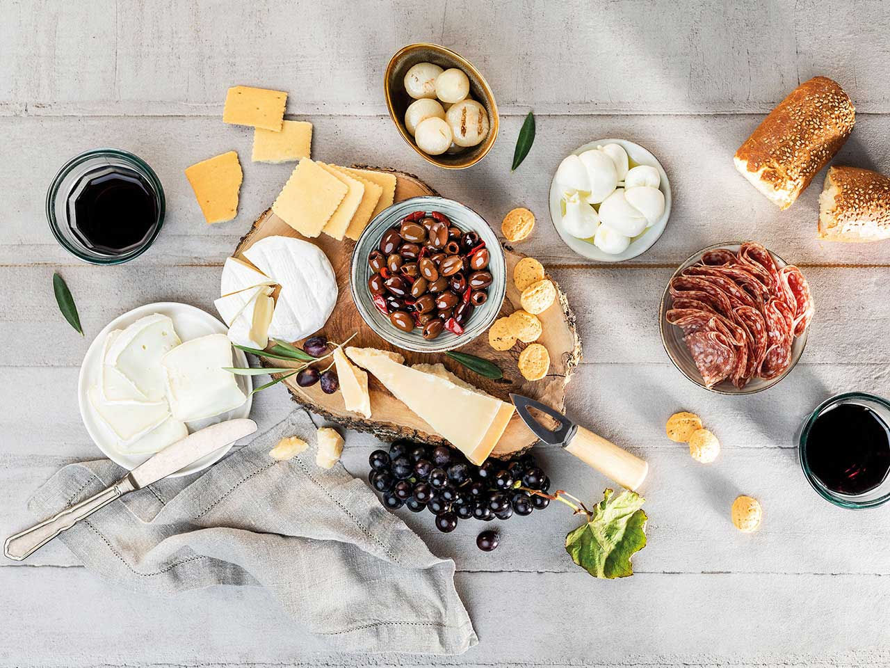Aperitivo con Olive snocciolate sfiziose Fratelli Carli