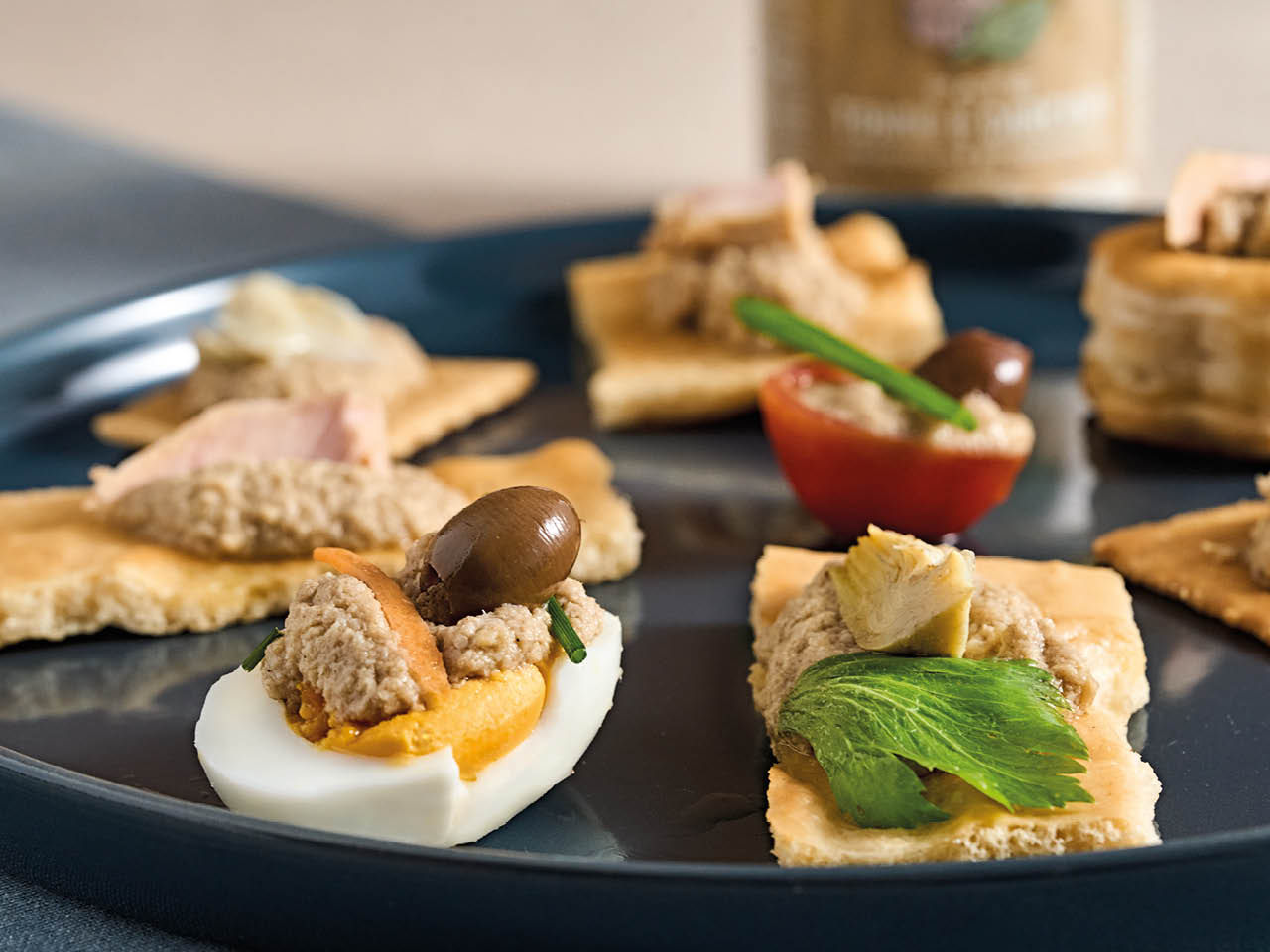 Terza immagine carousel con pate tonno e carciofi Carli.