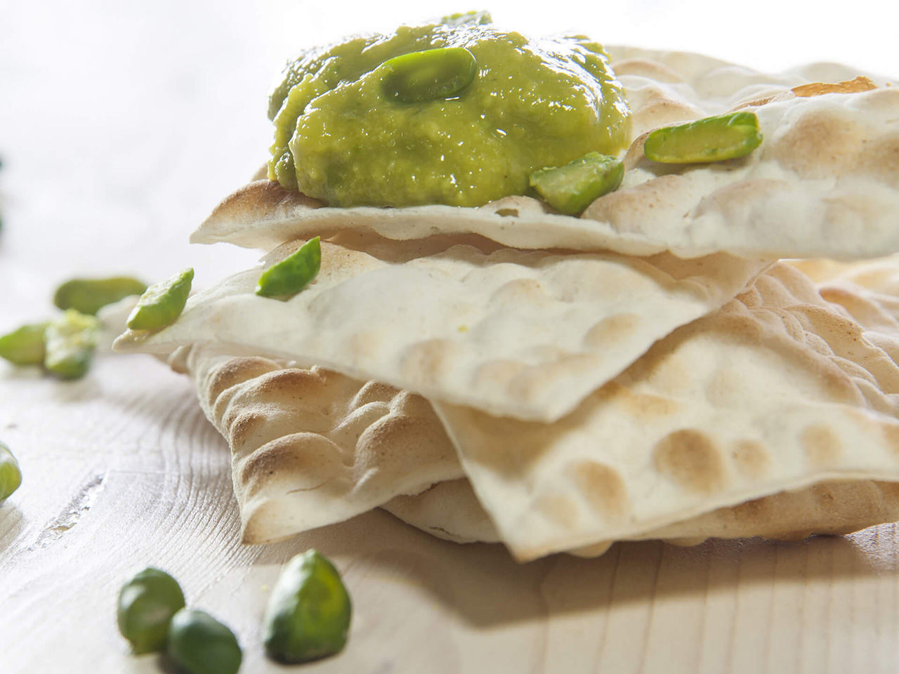 Pesto di Pistacchi Fratelli Carli su cracker