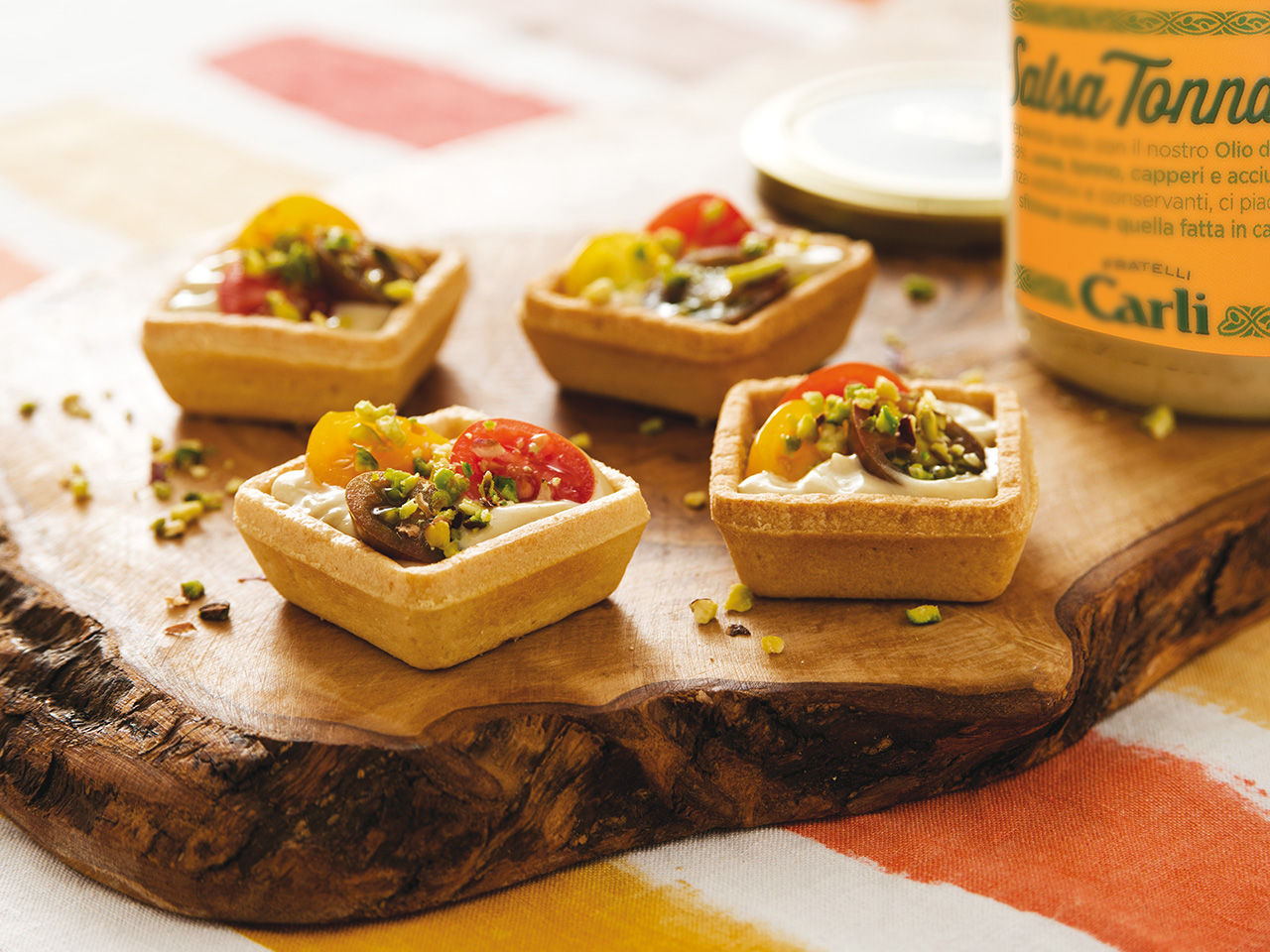 Tartellette con Salsa Tonnata Fratelli Carli
