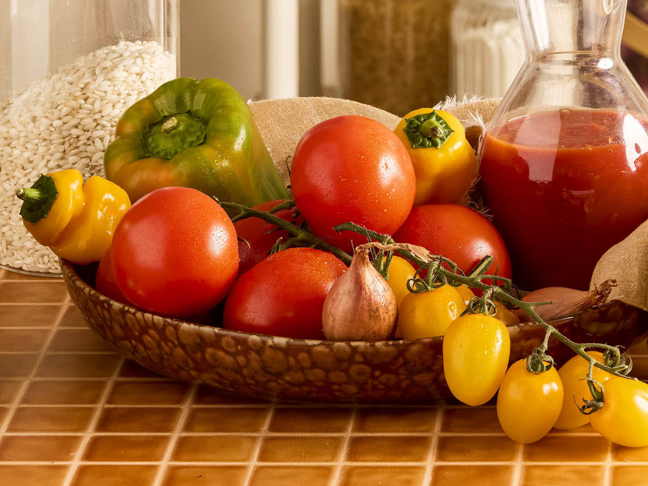 Un vassoio di Verdure per la preparazione del Sugo di Verdure Fratelli Carli